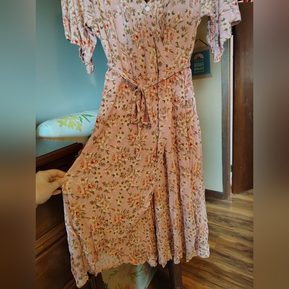 Latched Mama Robe - Picture 2 of 3